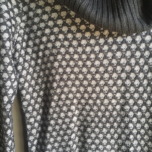 Reitman Med Petite Black and Grey Knit Turtleneck - Picture 4 of 10
